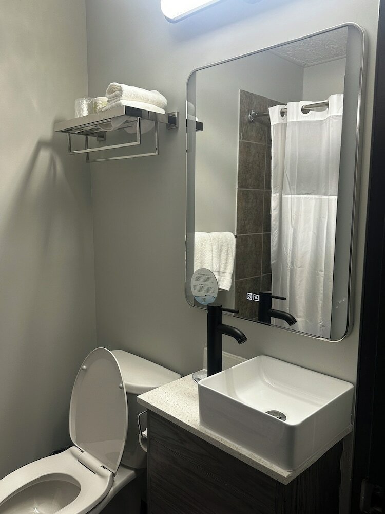 Фото Causeway Bay Hotel And Convention Centre