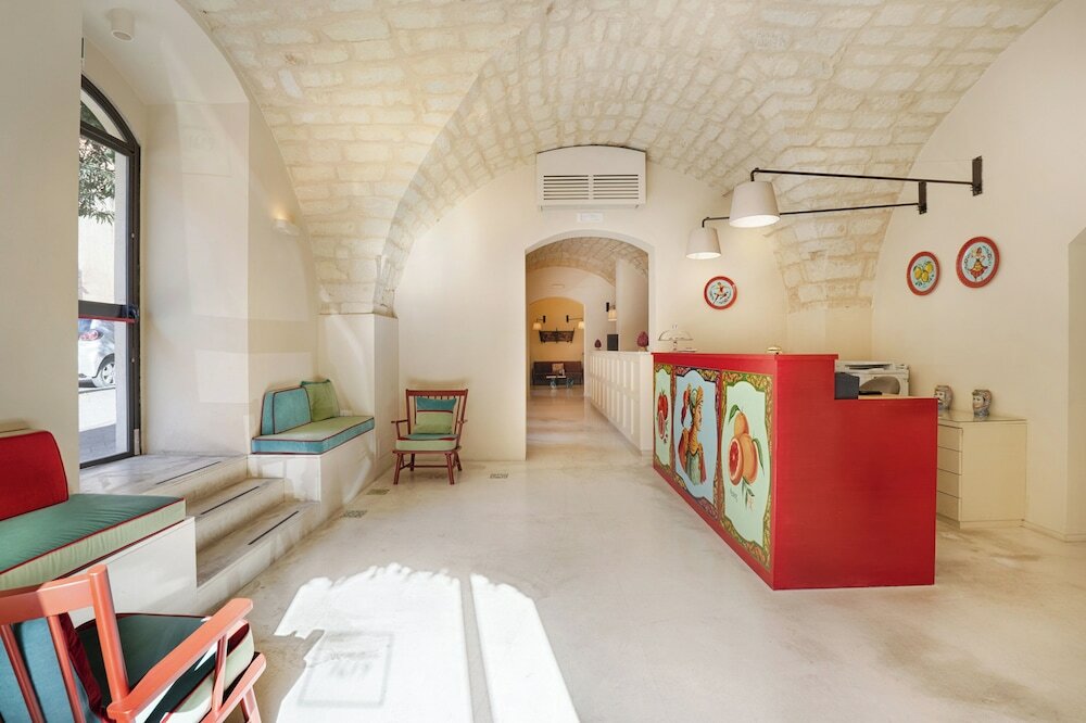 Фото Relais Antica Badia San Maurizio 1619