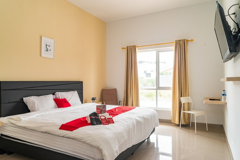Фото RedDoorz Plus near Teras Kota 3