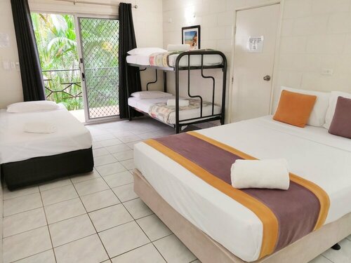 Гостиница Coconut Grove Holiday Apartments в Дарвине