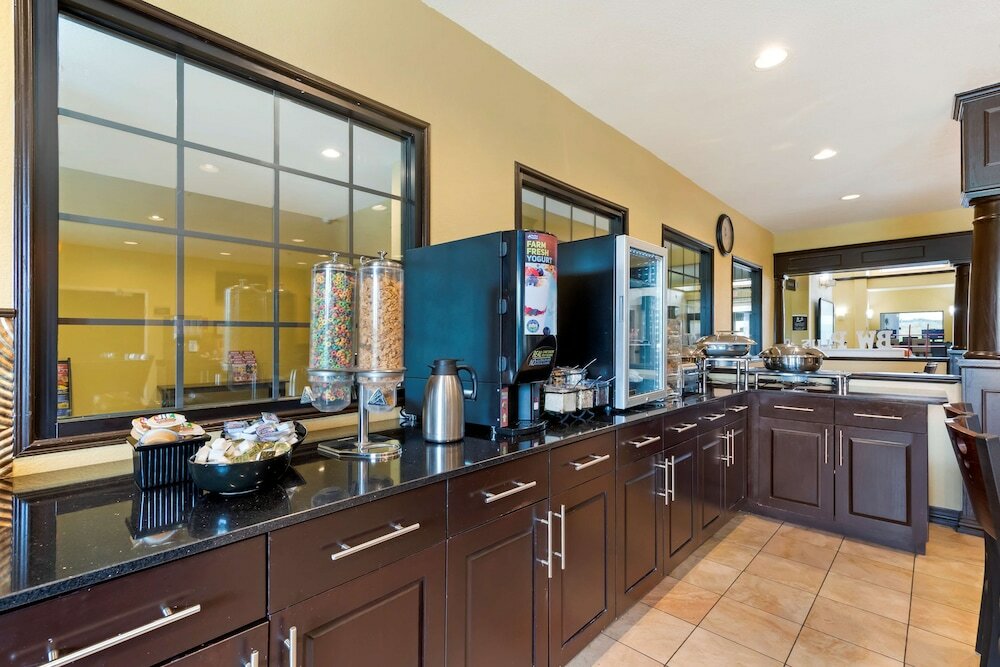 Фото Best Western Plus Dfw Airport Suites