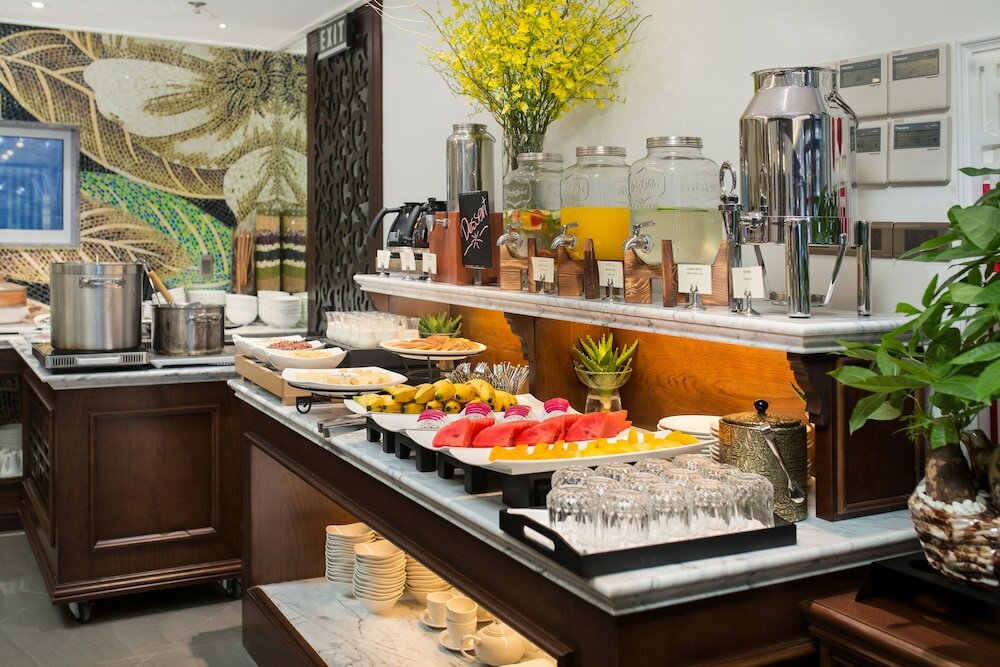 Фото The Q Hotel Hanoi