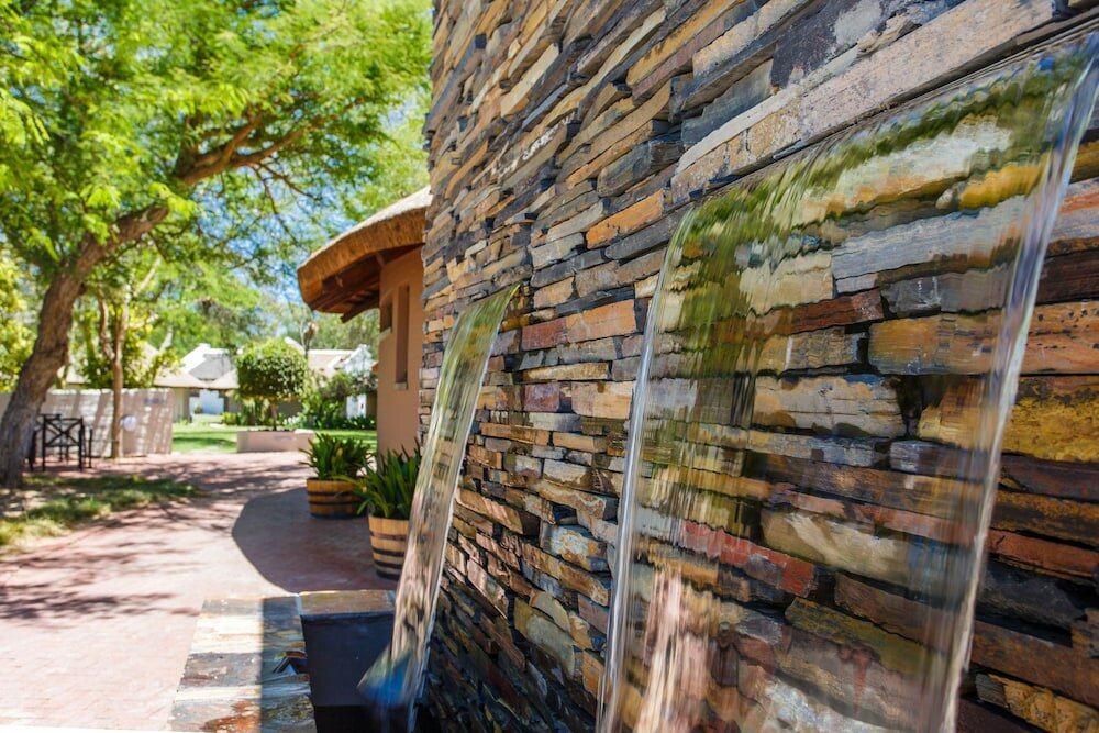 Фото Protea Hotel by Marriott Oudtshoorn Riempie Estate