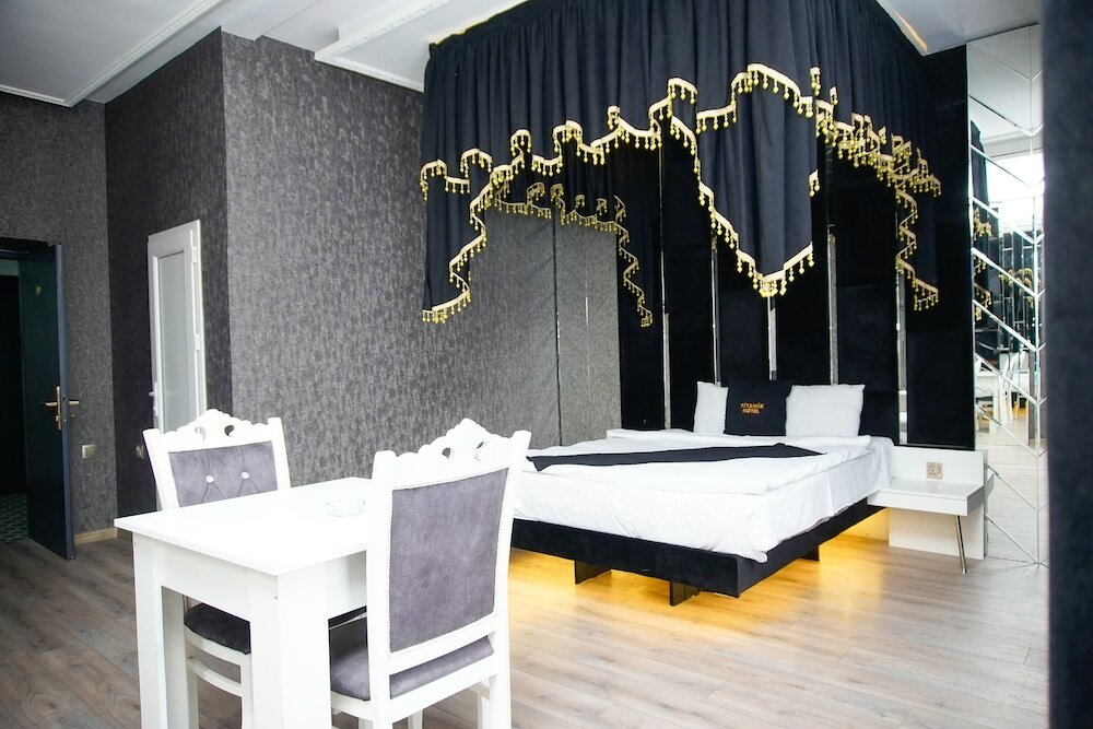 Фото Titanik Hotel