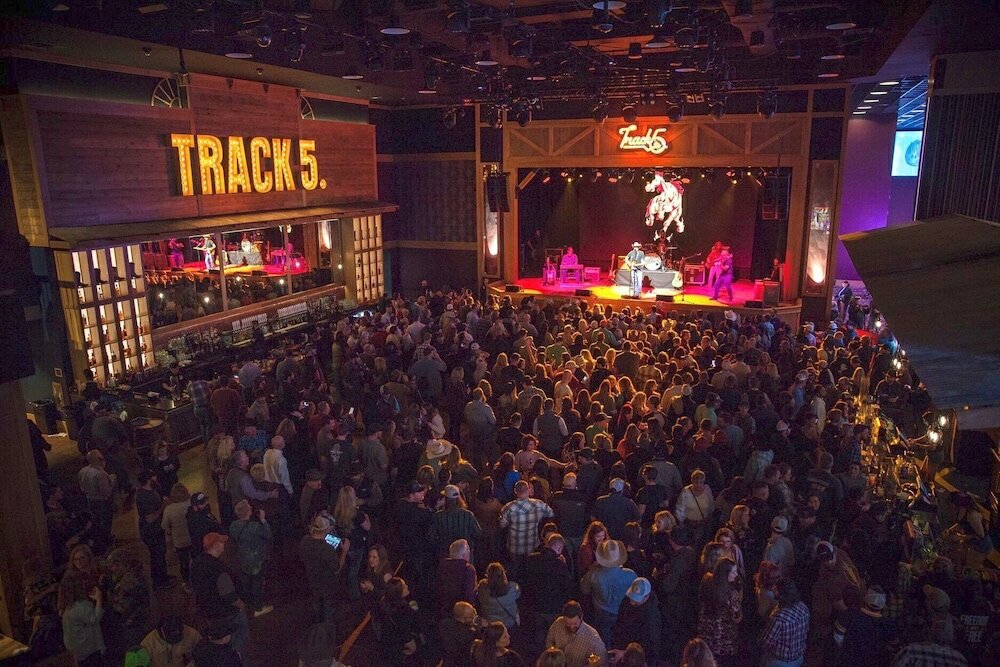 Фото Hard Rock Hotel and Casino Tulsa