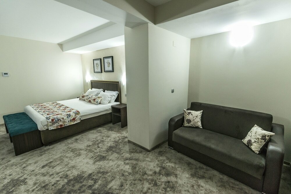 Фото Prestige Boutique Hotel Craiova