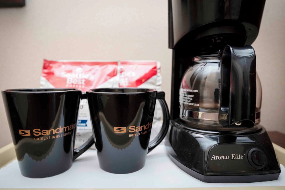 Фото Sandman Inn Princeton