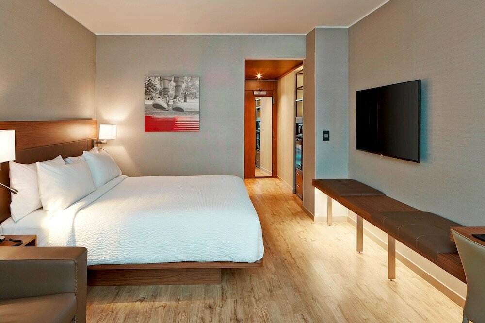 Фото Ac Hotel by Marriott Portland Downtown