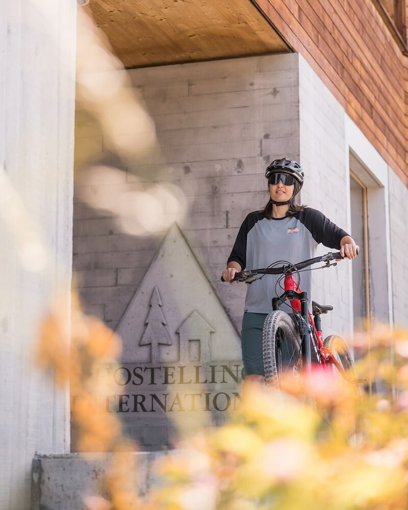 Фото Youth Hostel Gstaad Saanenland