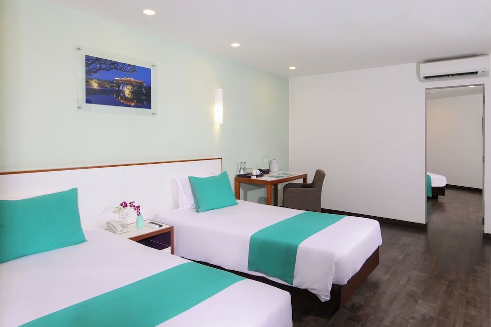 Фото Êmm Hotel Hue