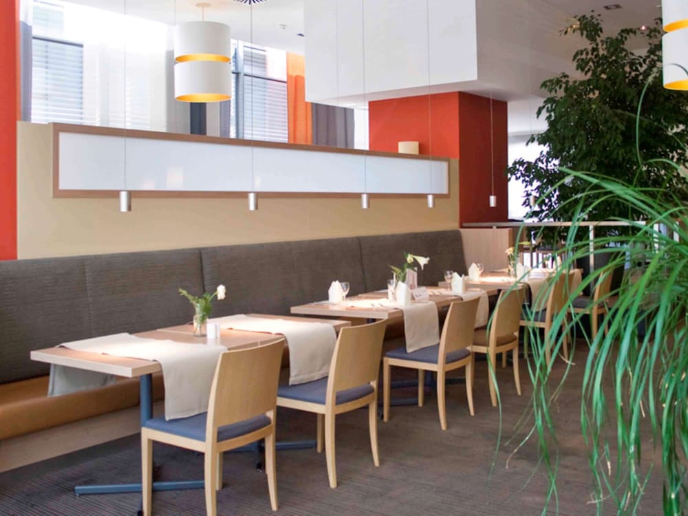 Фото Mercure Hotel Freiburg Am Muenster