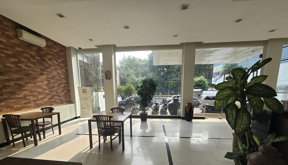 Фото № 2 Hotel Gunung Sahari