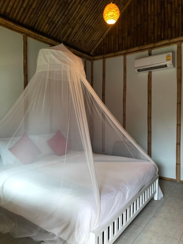 Фото Anyavee Krabi Beach Resort