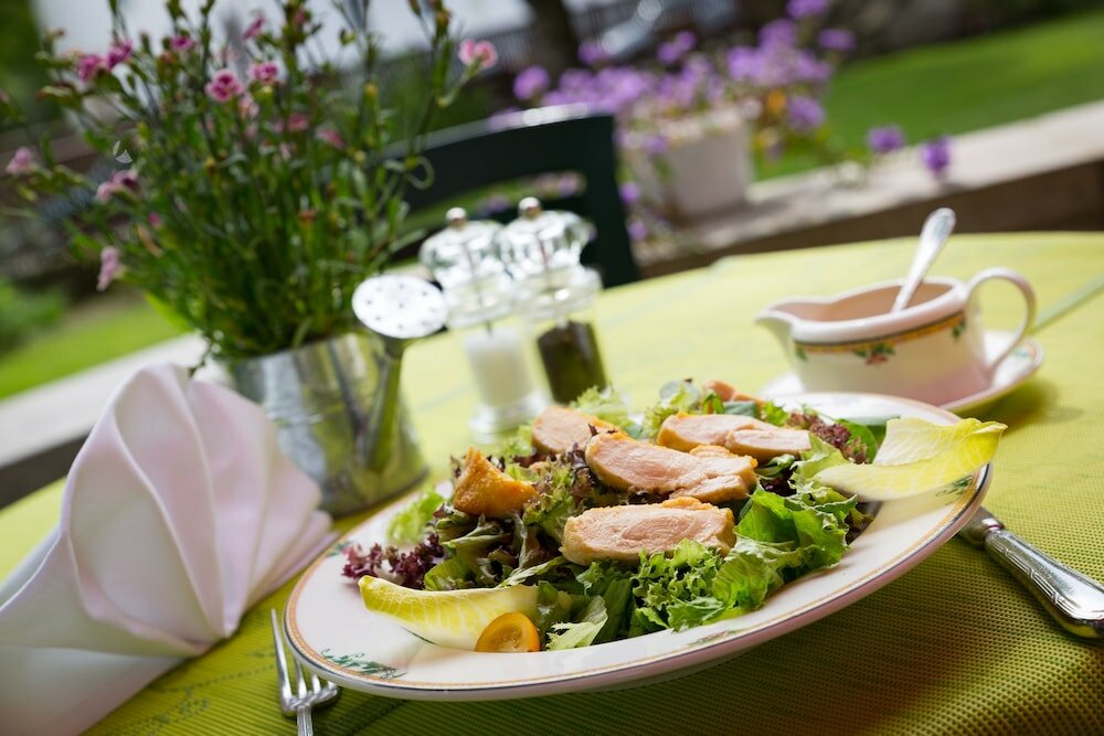 Фото Parkhotel Unter den Linden