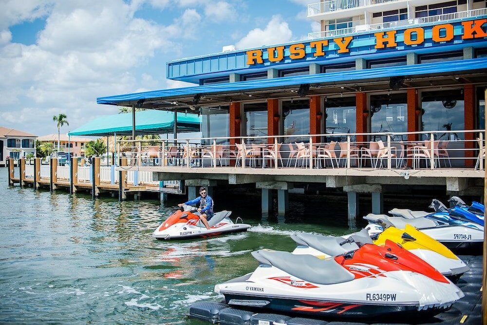 Фото Sands Harbor Resort and Marina