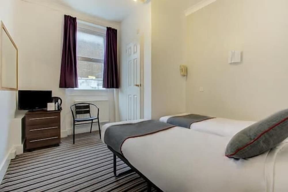 Фото отеля 4