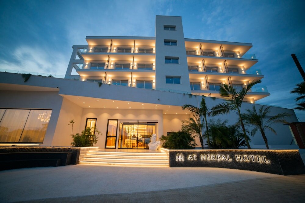 Фото At Herbal Boutique Hotel & SPA