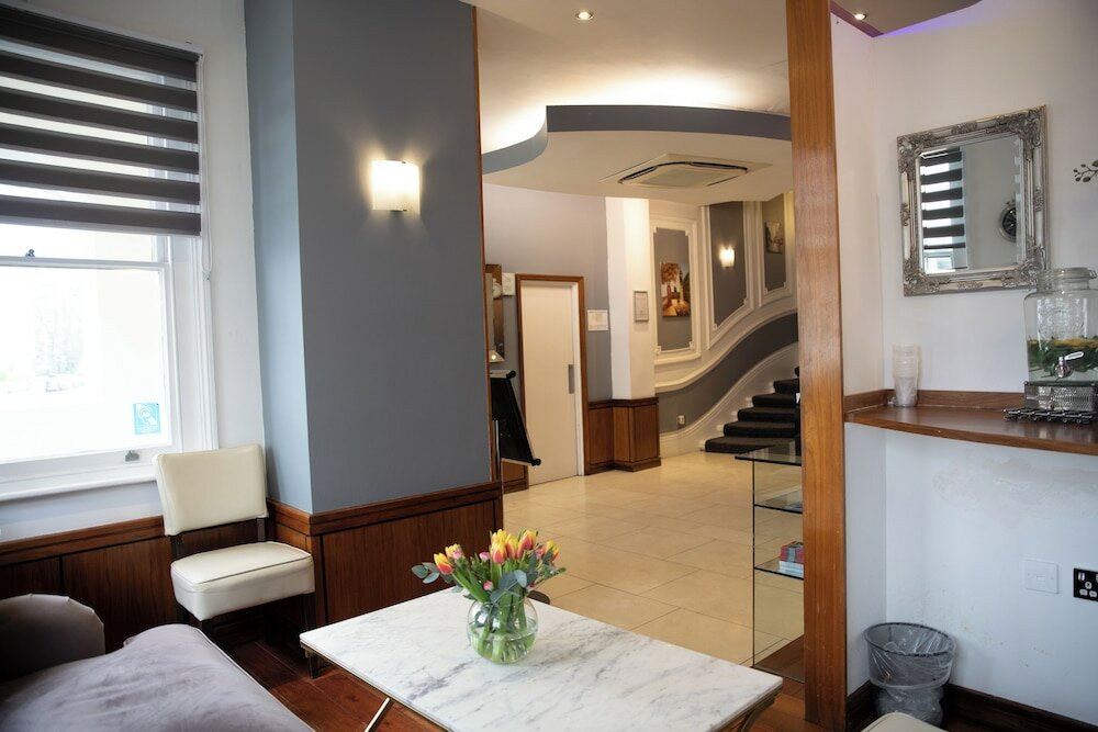 Фото Duke of Leinster Hotel