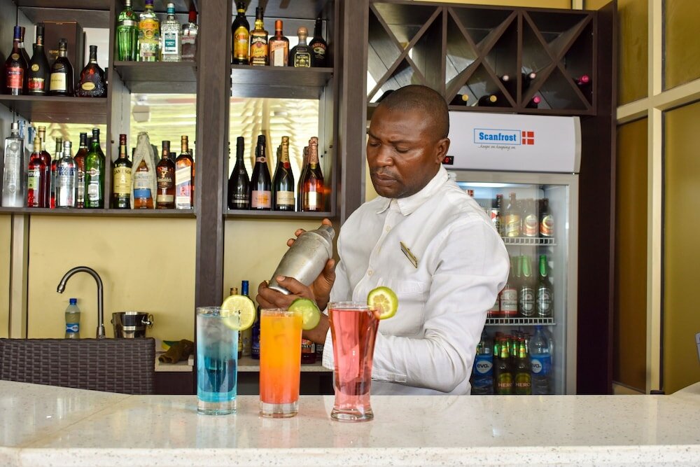 Фото Qualibest Grand Hotels