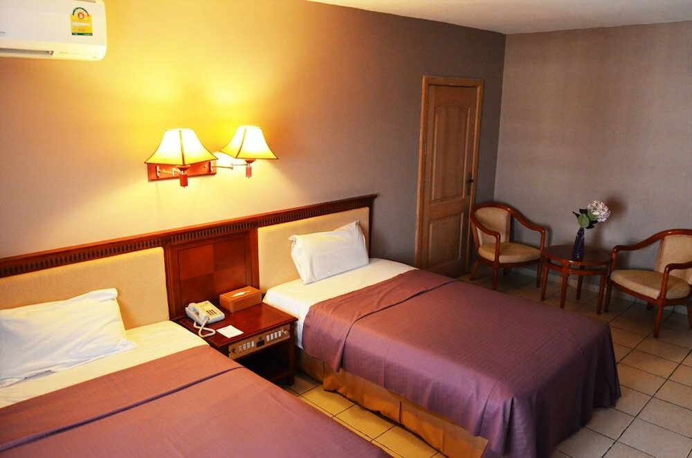 Фото Mensvic Grand Hotel