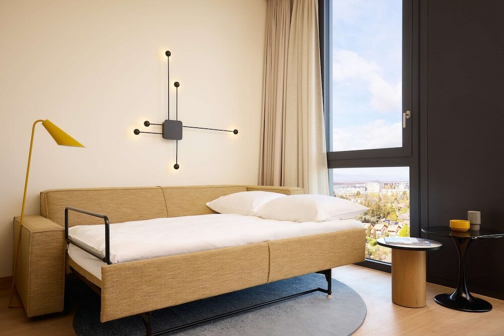 Фото Adina Apartment Hotel Geneva