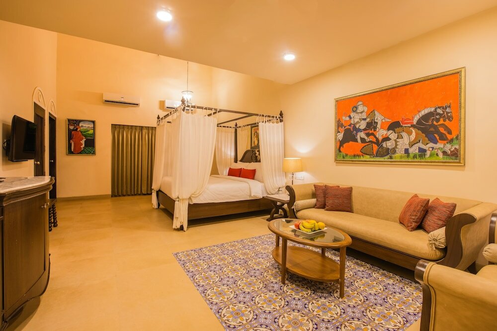 Фото Lemon Tree Amarante Beach Resort, Goa