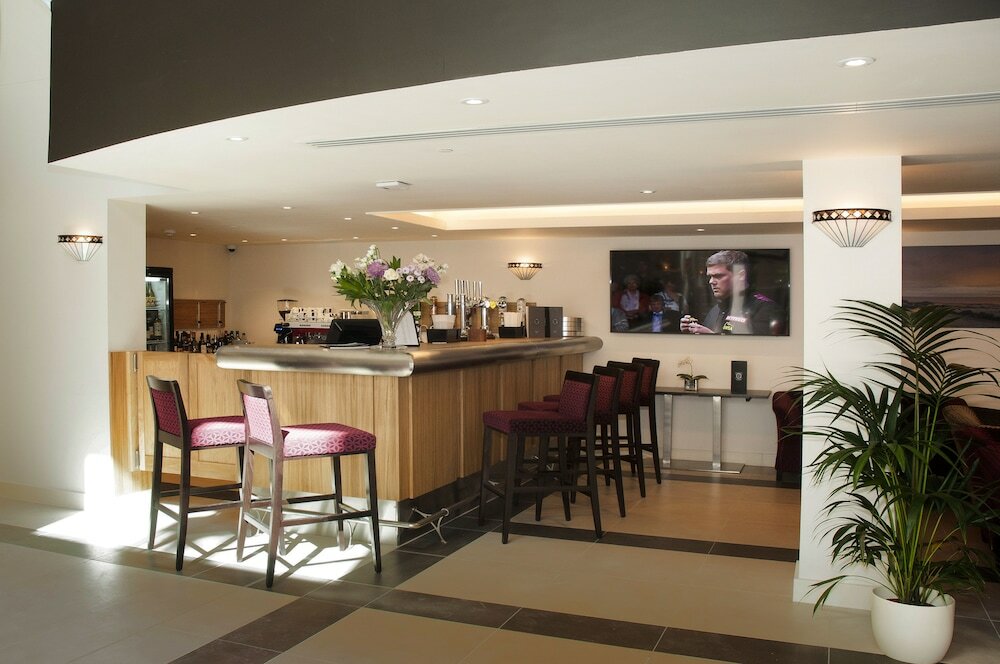 Фото Mannin Hotel