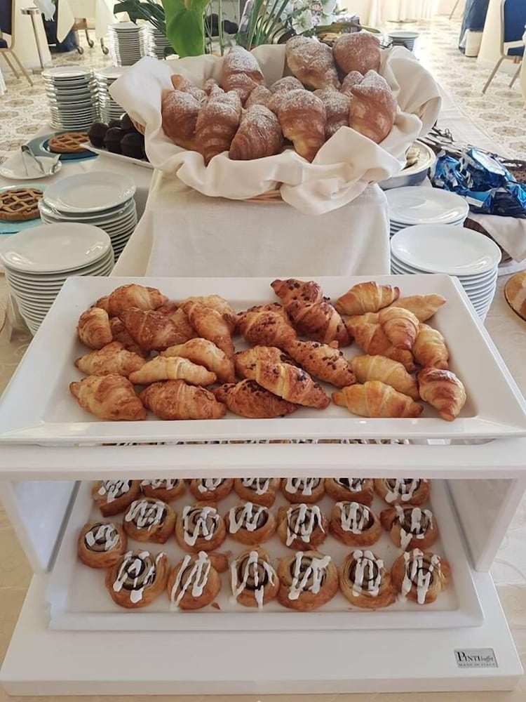 Фото Grand Hotel Don Juan