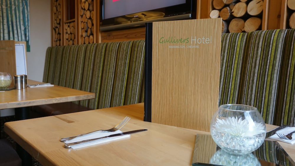 Фото Gulliver's Hotel