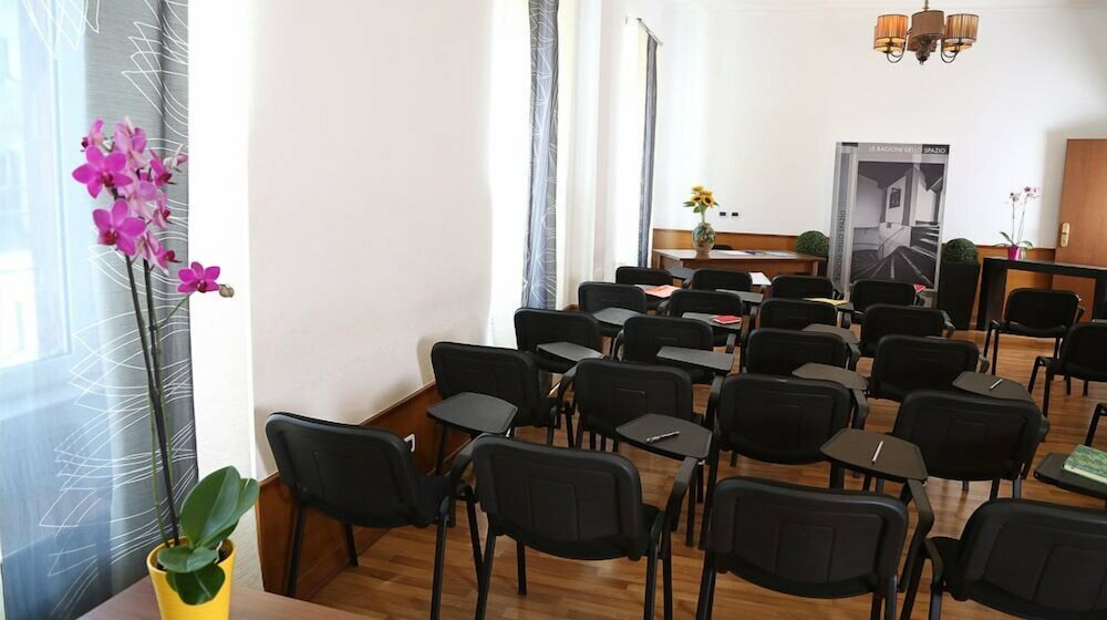 Фото Roma Room Hotel