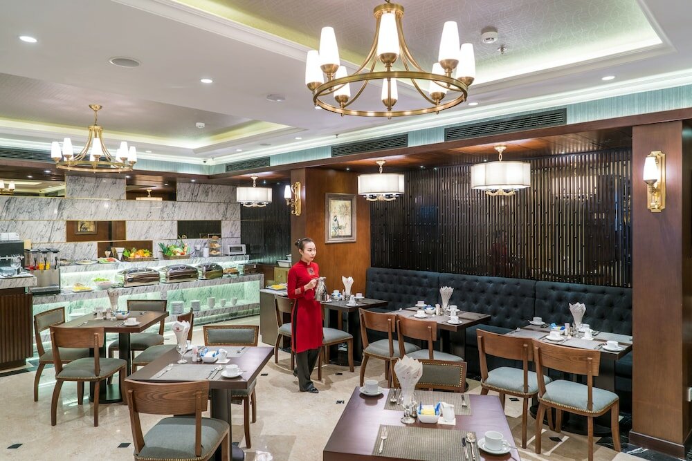 Фото Conifer Grand Hotel