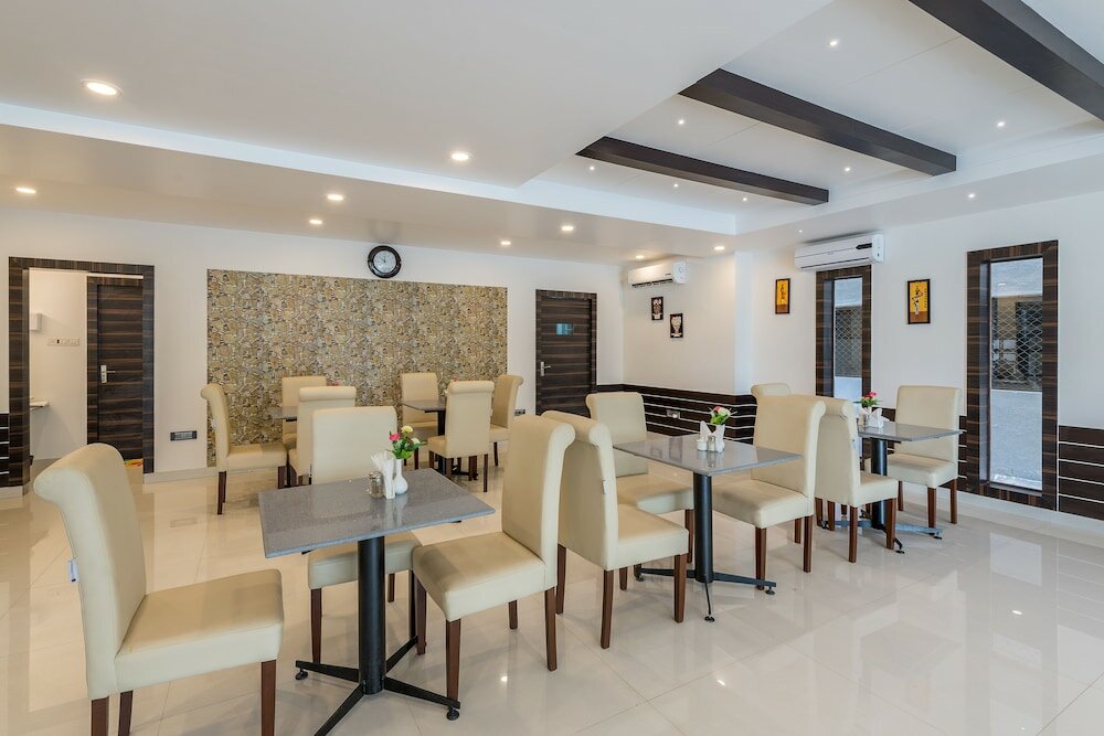 Фото Treebo Trend Raj Premier