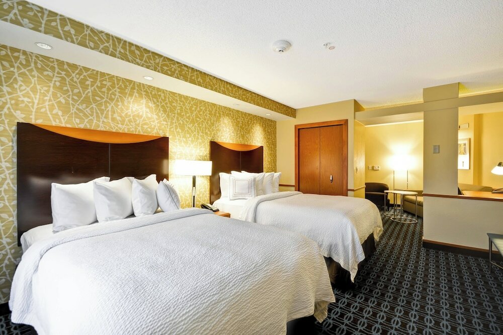 Фото Fairfield Inn & Suites by Marriott Tampa Fairgrounds/Casino