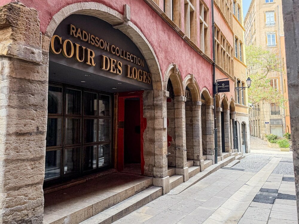 Фото Cour des Loges Lyon, A Radisson Collection Hotel