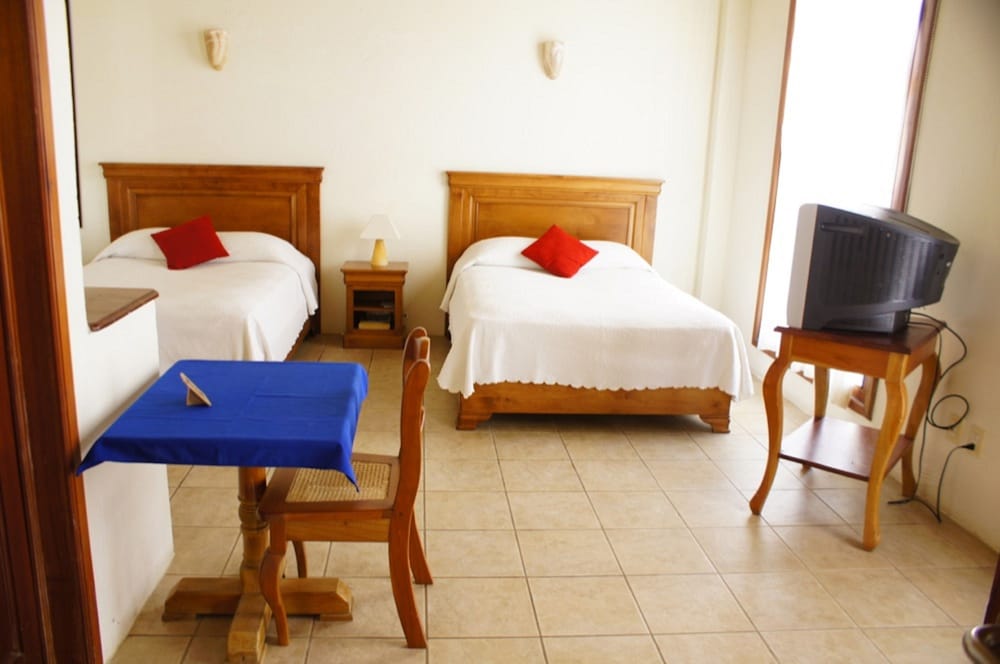 Фото отеля 3