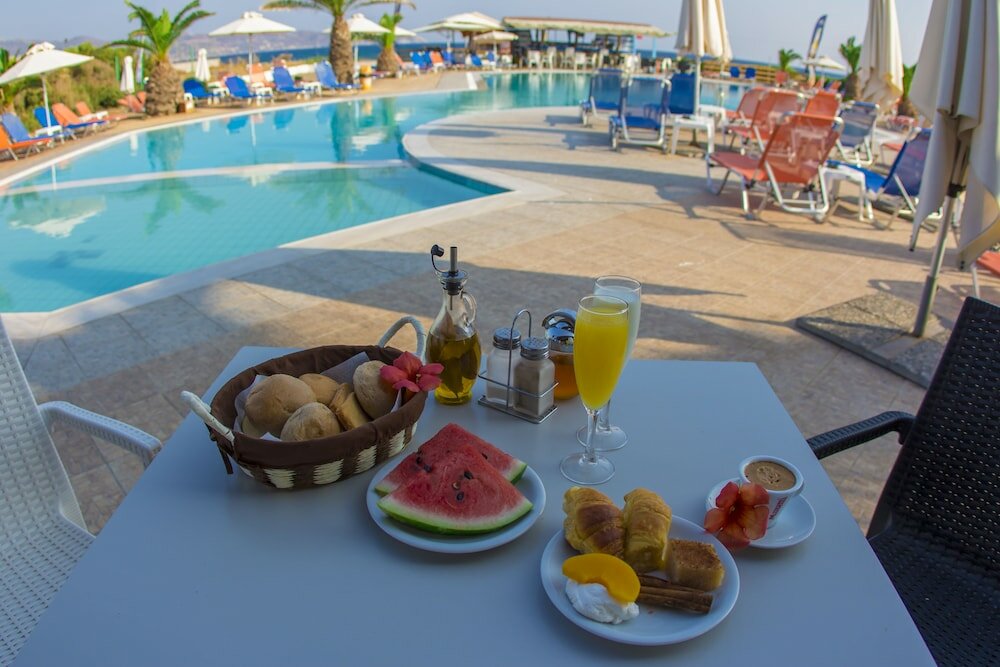 Фото Akti Corali