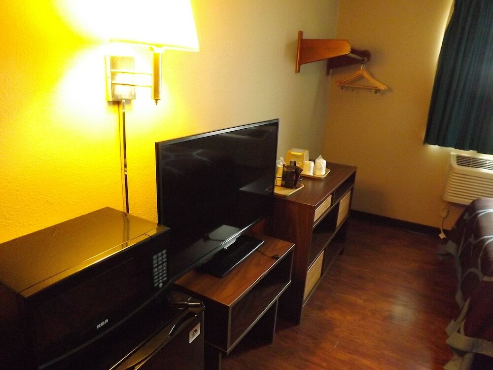 Фото Super 8 by Wyndham Sidney Ny