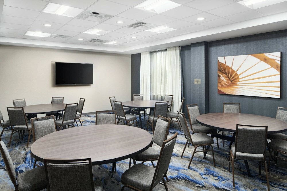Фото Fairfield Inn & Suites by Marriott Tampa Riverview
