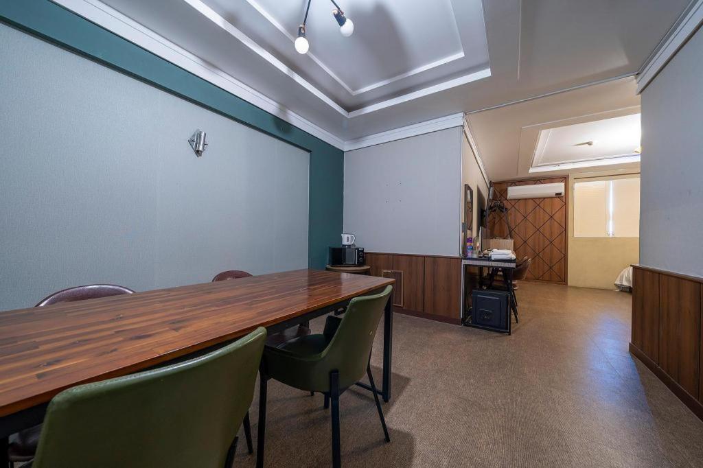 Фото Hotel No. 1