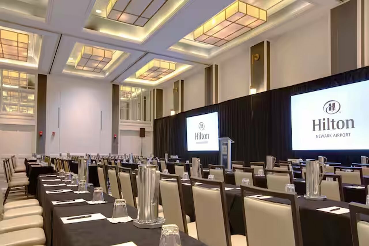 Фото Hilton Newark Airport