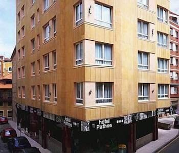 Фото City House Pathos