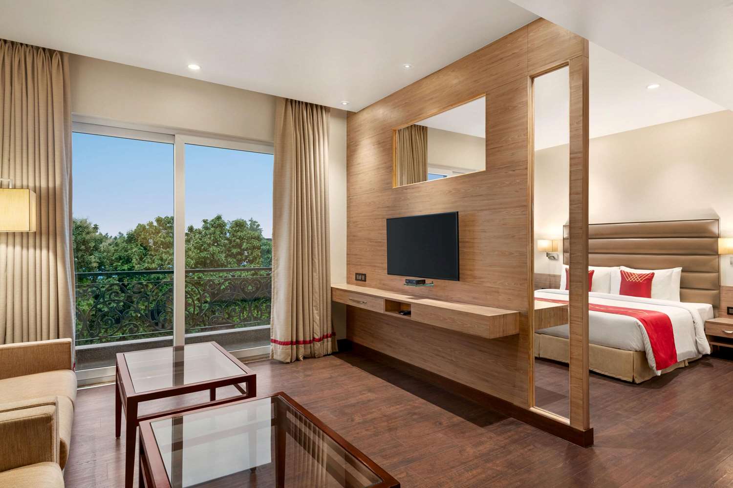 Фото Ramada by Wyndham Aligarh Gt Road