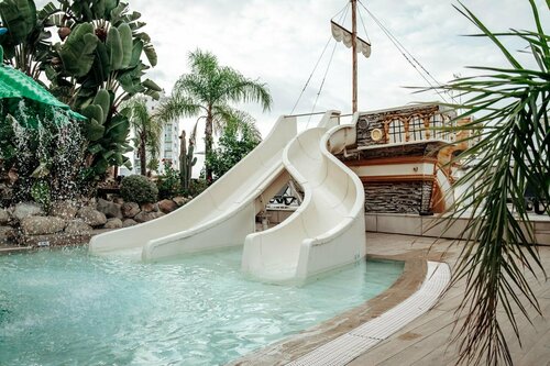 Гостиница Hotel Alba Seleqtta в Льорет-де-Маре