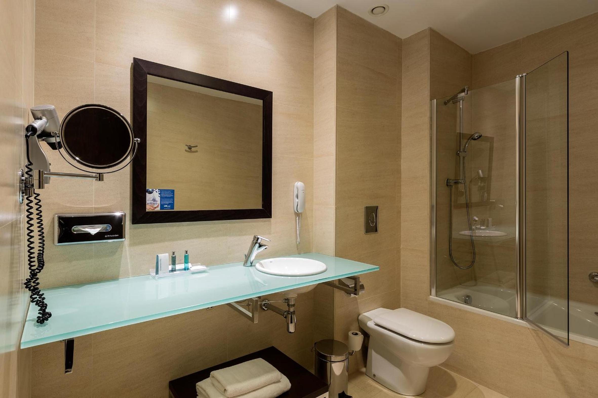 Фото Lcb Hotel Fuenlabrada