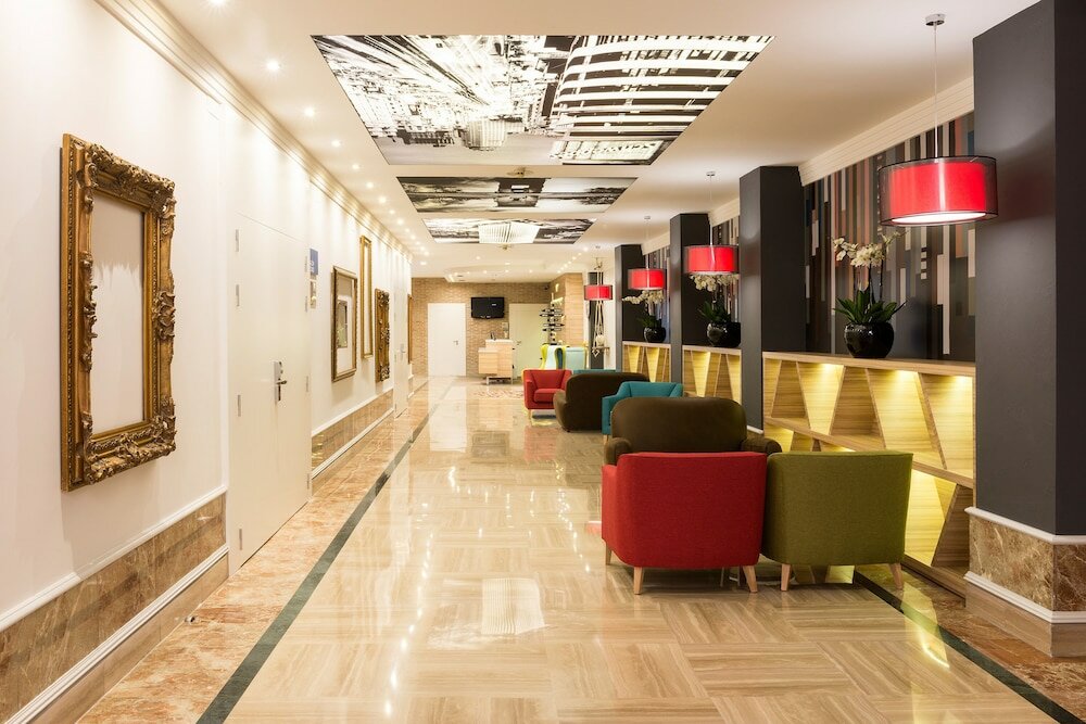 Фото отеля 1