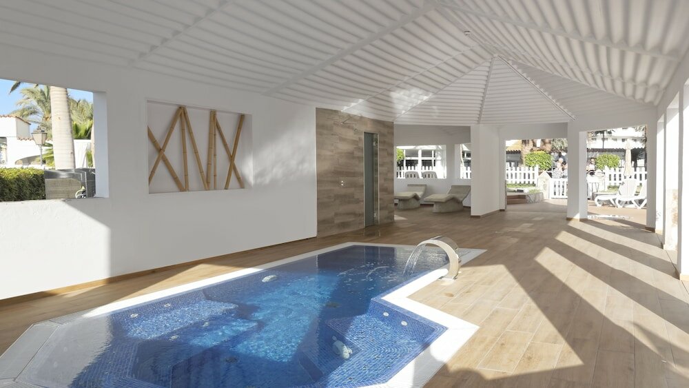 Фото Servatur Waikiki