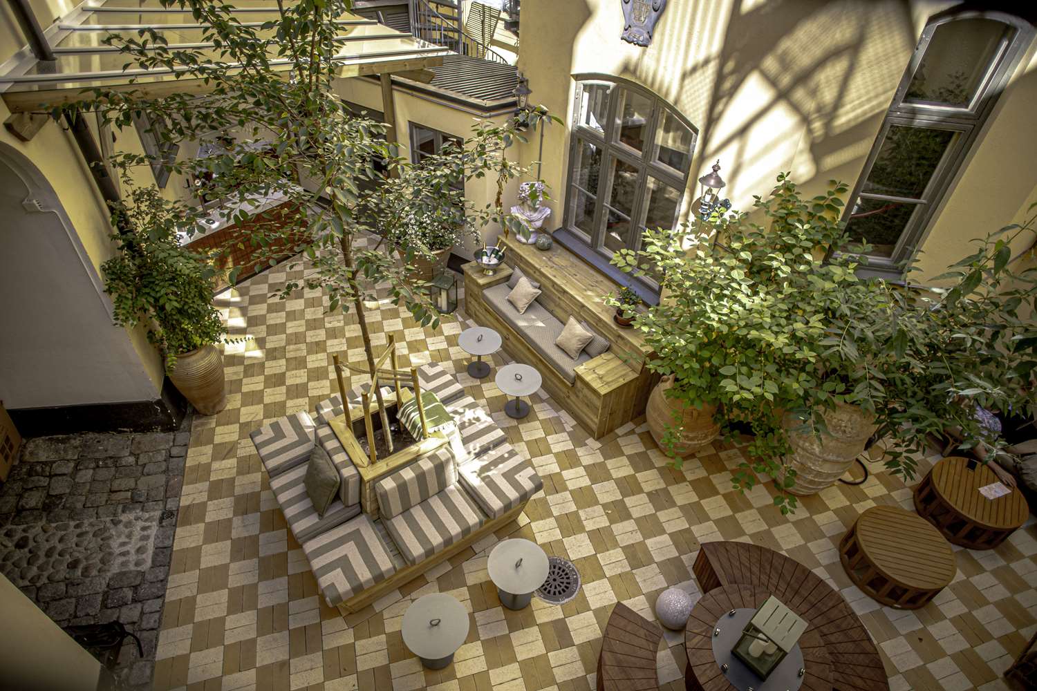 Фото отеля 1