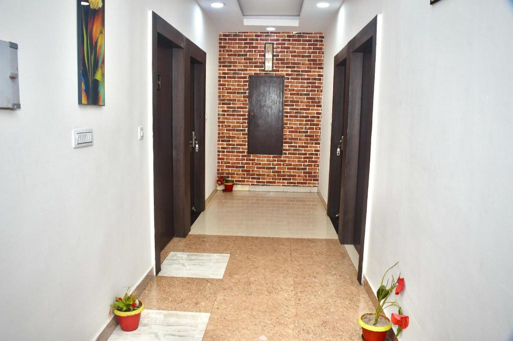 Фото Hotel Flora Haridwar