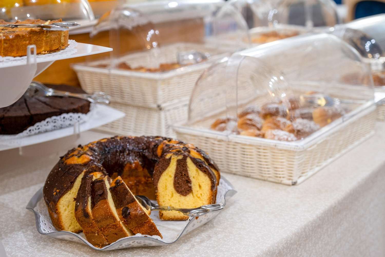 Фото Quality Hotel Nova Domus