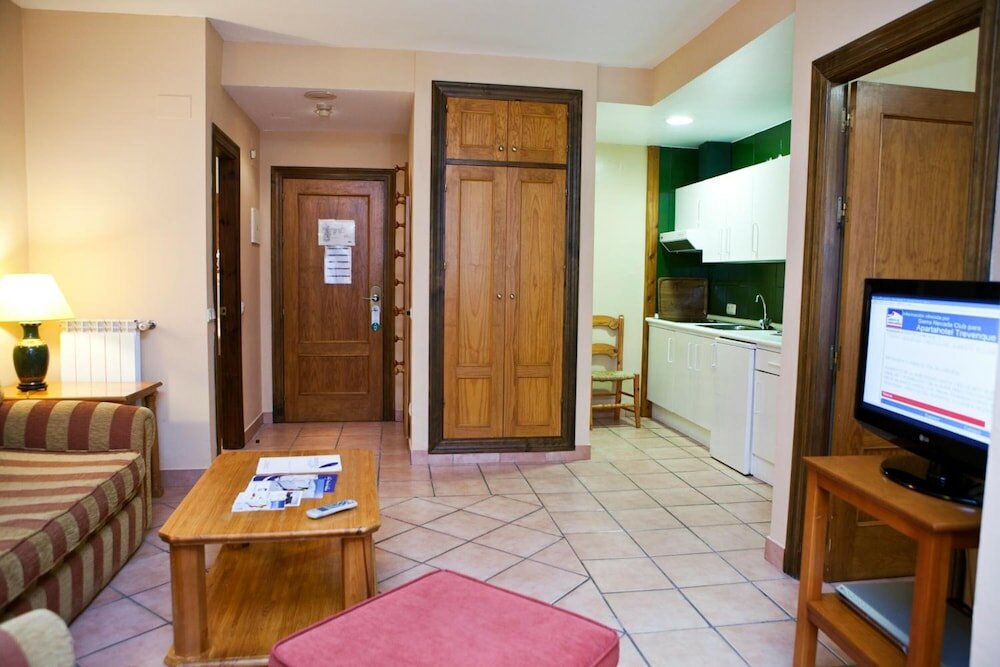 Фото Aparthotel Trevenque